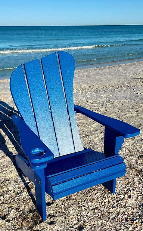 Island Time Grande Chair with Unique Back Style Wave
